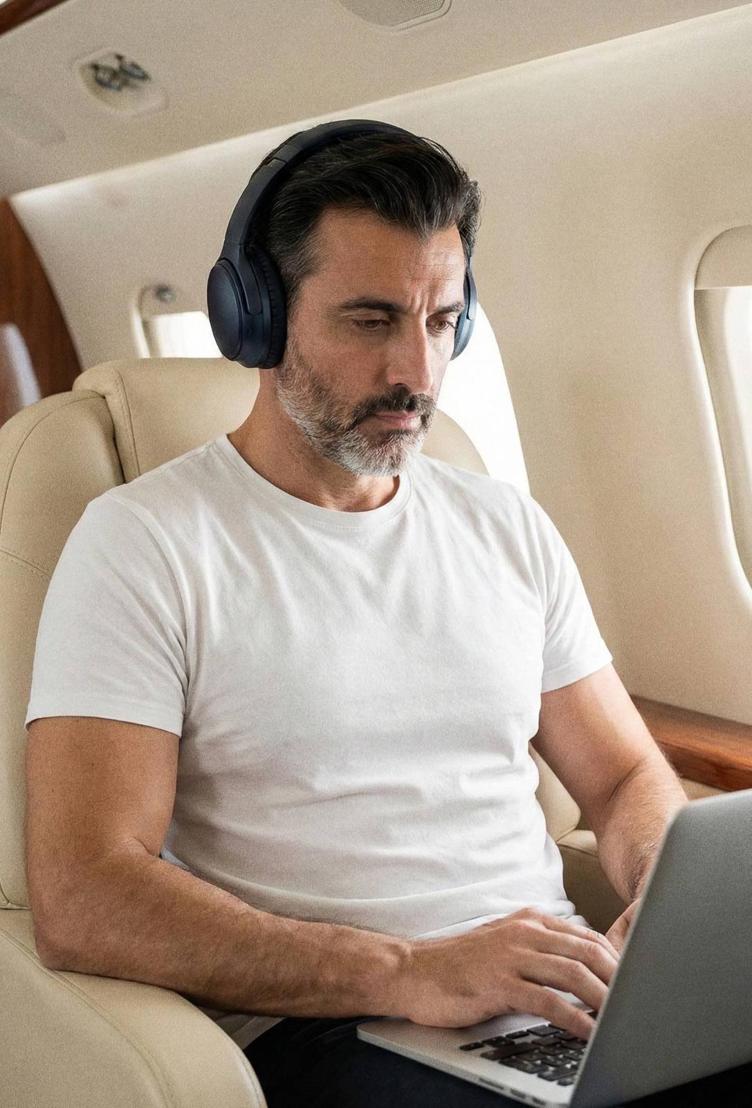 The Art of Networking: Building Meaningful Industry Relationships